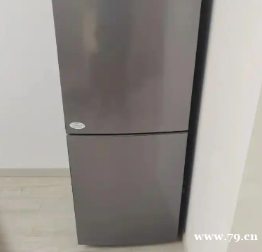 冰箱每次启动都要响一声正常吗