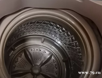 洗衣机脱水时剧烈晃动是什么原因