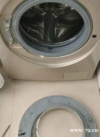 滚筒洗衣机门掉下来了还能修吗